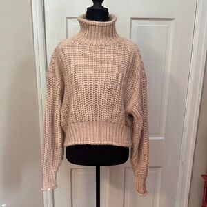 H & M Chunky Knit Taupe/Tan Sweater Size XS; mock neck, slightly cropped